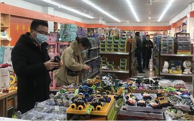 汉口北玩具订货会火热开启，益智玩具与新春公仔引领备货潮流